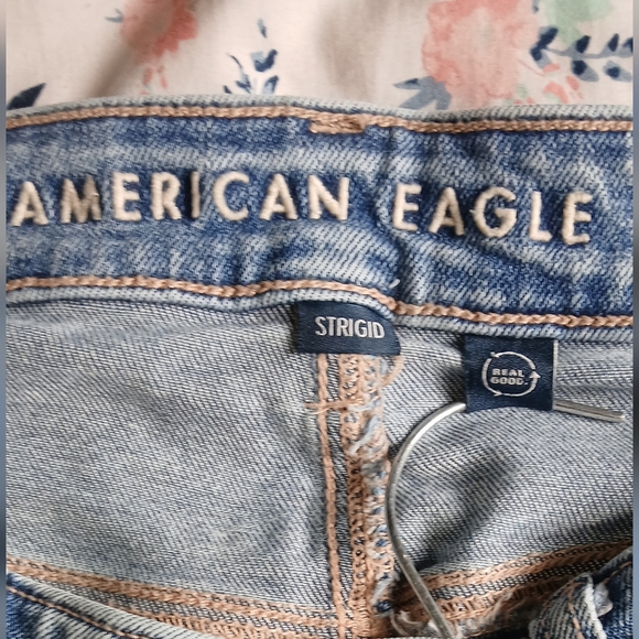 American Eagle Outfitters Blue Distressed Boyfriend Jeans - Picture 2 of 7